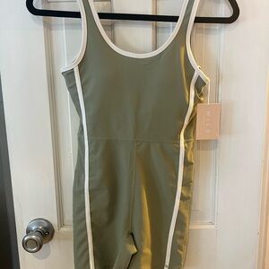 Wilo short rib romper